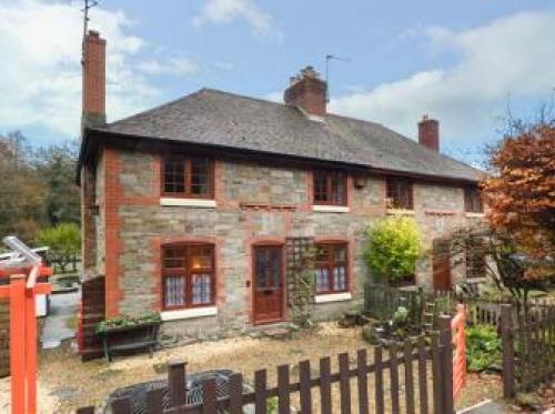 3 Crown Cottages, Coleford, 